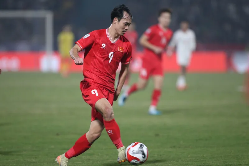 Văn Toàn góp mặt trong hai chức vô địch Đông Nam Á của Việt Nam vào năm 2018 và 2024.